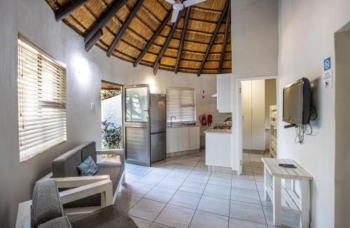 Melville Apartment | Banana Beach Club C7