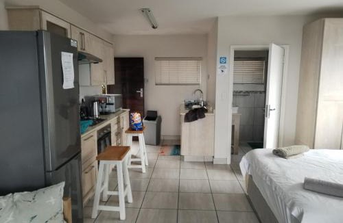 Melville Apartment | Banana beach club which is F1