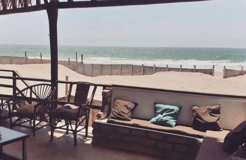 Mancora Cabin | Beach loft hut with private steps onto the beach