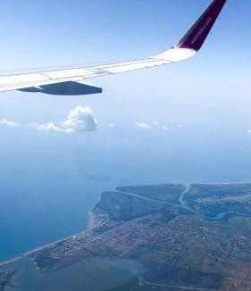 Velipoje Villa | Beachfront, Tirana Guest House