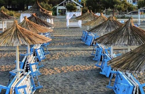 Velipoje Villa | Beachfront, Tirana Guest House