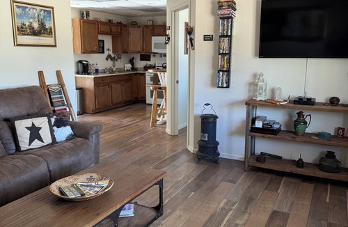 Pomerene House | Beautiful 2-bedroom house with AC in pleasant Benson