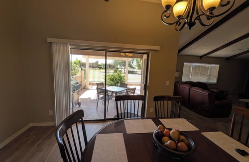 Apache Wells House | Beautiful 2-bedroom townhome on golf course in Mesa