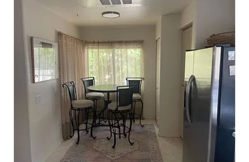 North Scottsdale Apartment | Beautiful 2bdrm, 2bth Condo…Excellent North Scottsdale location.