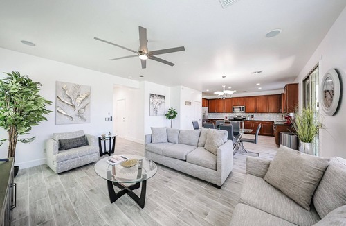 Rovey Farm Estates House | Beautiful 4-bedroom house with AC in charming Glendale