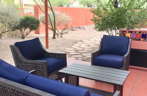 Civano House | BEAUTIFUL AND COMFY! Mountain View/Pool Near Saguaro National Park