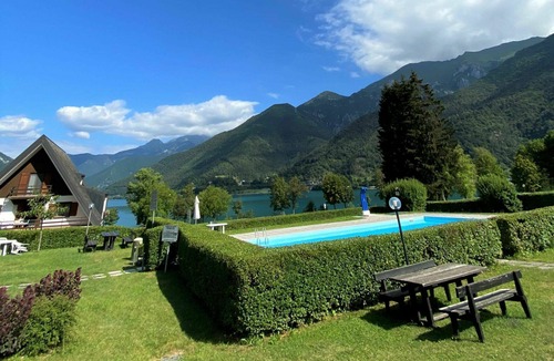 Molina di Ledro Apartment | Beautiful apartment for 5 people with WIFI, pool, TV, balcony and pets allowed