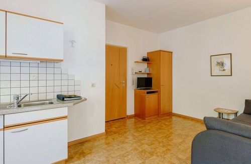 Andriano Apartment | Beautiful apartment for 4 people with WIFI, pool, TV and patio