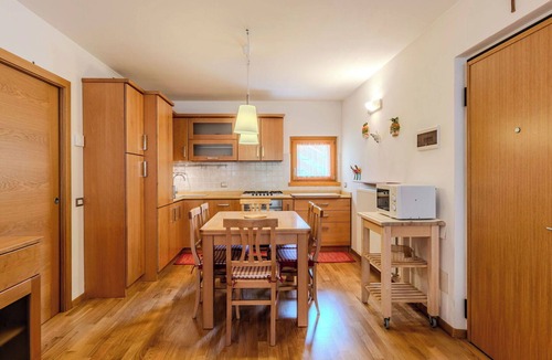 Carisolo Apartment | Beautiful apartment for 5 guests with TV and panoramic view