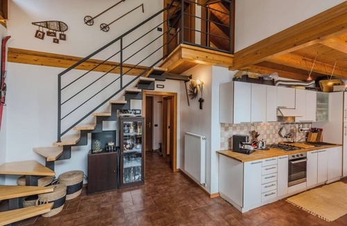 Carisolo Apartment | Beautiful apartment for 5 people with WIFI, TV and patio