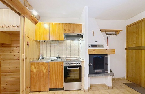 Fontanazzo Apartment | Beautiful apartment for 4 people with TV, terrace and pets allowed