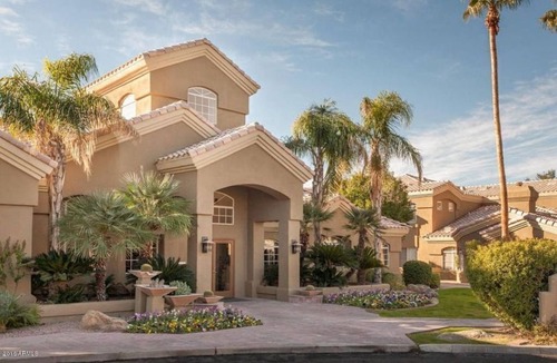 Paradise Valley Village Condo | Beautiful Bella Terra of Paradise Valley One bedroom One bathroom Gem