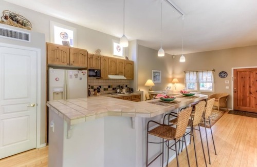 Civano House | Beautiful Green Rincon Foothills Home