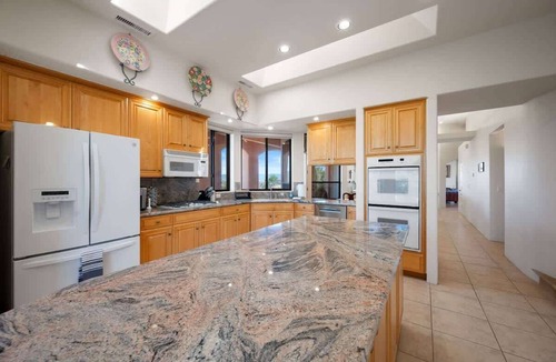 Yavapai Hills House | Beautiful Mountain Top Retreat *With a Spa*