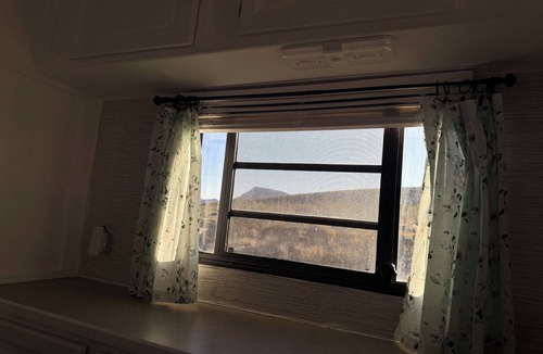 Kingman House | Beautiful trailer home on 20 acres. Panoramic desert views 18 min from Route 66