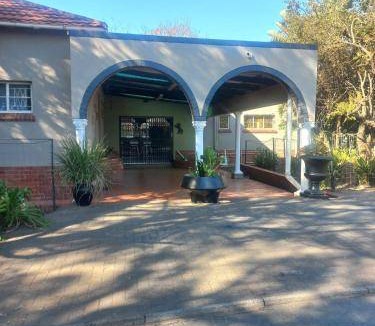 Dundee Bed & Breakfast | Bed and breakfast ∙ 2 guests