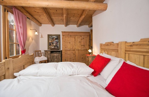 Bellamonte Apartment | Belvilla by OYO Calle