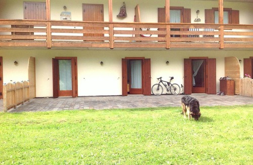 Pera Ski Chalet | Belvilla by OYO Pozza di Fassa Sei