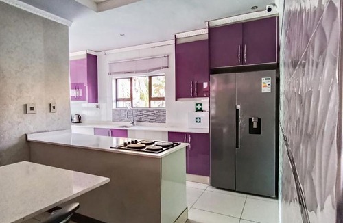Newcastle Apartment | Bergview guest lodge