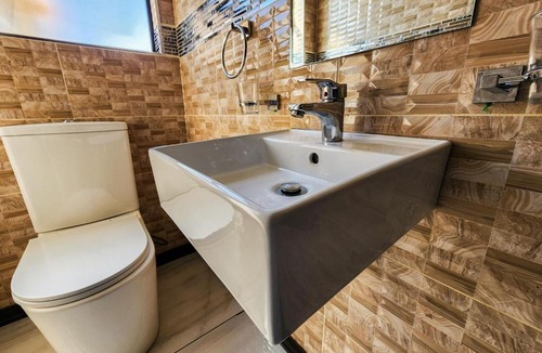 Newcastle Apartment | Bergview guest lodge
