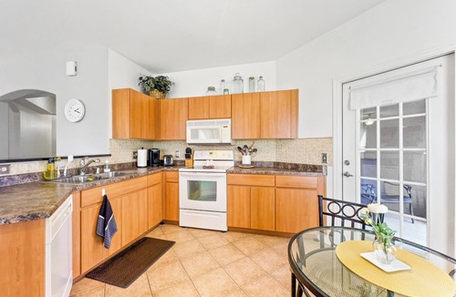 Litchfield Park House | Best 2 Bedroom in Litchfield Park! Hot Community Pool, 1 car garage