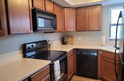 Tucson Condo | Best of Tucson Views - Golf and Mountain in this personalized 2nd floor