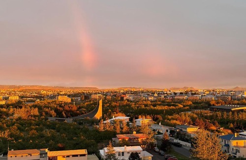 Laugardalur Apartment | Best View of Reykjavik and Solar Eclipse FREE Parking