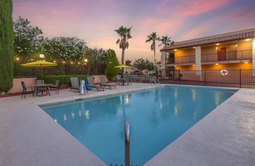 Globe Hotel | Best Western Copper Hills Inn