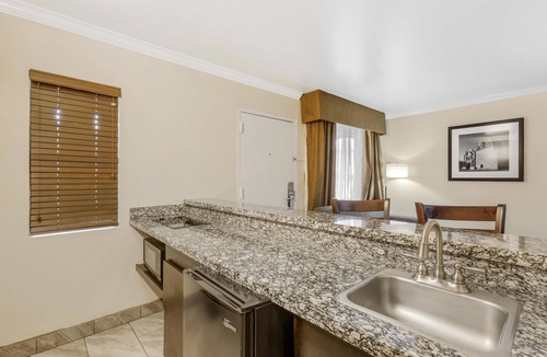 Casas Adobes Hotel | Best Western InnSuites Tucson Foothills Hotel & Suites
