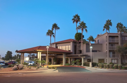Thunderbird Industrial Airpark Hotel | Best Western Plus Scottsdale Thunderbird Suites
