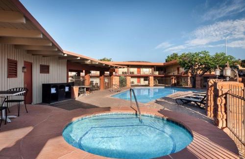 Kanab Hotel | Best Western Red Hills