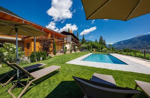 Cermes House | Biedermannhof