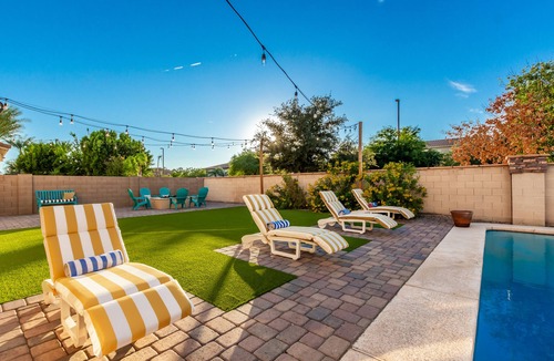 Gilbert House | Big House, No Worries. Gilbert's Greatest 10ppl