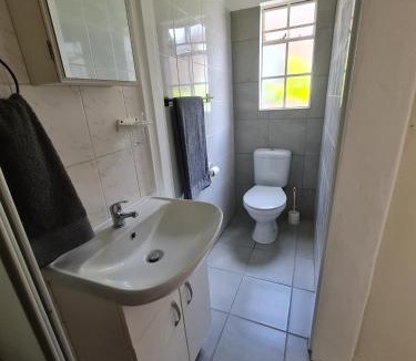 Langenhoven Park Apartment | BLISS Cottage Langenhovenpark