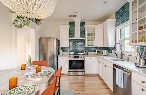 West University House | Blue Oasis Casita - Walk to University of Arizona. Luxe elevated & nontoxic home