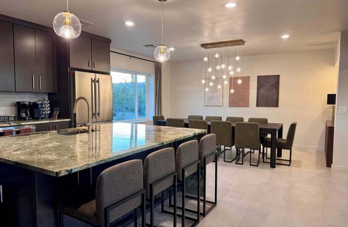 Painted Hills Estates House | Blue Ridge Estate Stunning Views, Heated Pool