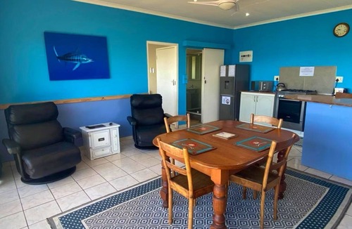 Warner Beach Bed & Breakfast | Blue Sky Mining BnB