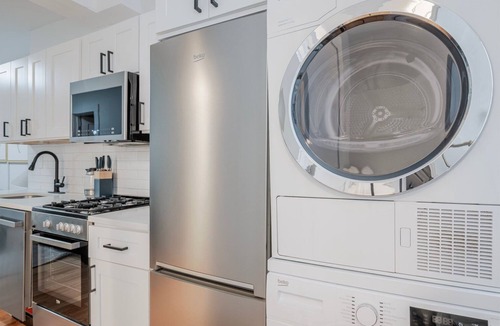 North End Apartment | Blueground | North End, view, nr Paul Revere House