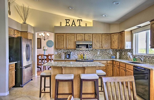 Mohawk HOA House | Boat Dock, Game Room! Lakefront Glendale Getaway