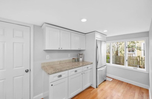 Thompson Square - Bunker Hill Apartment | Boston Condo with Free Parking