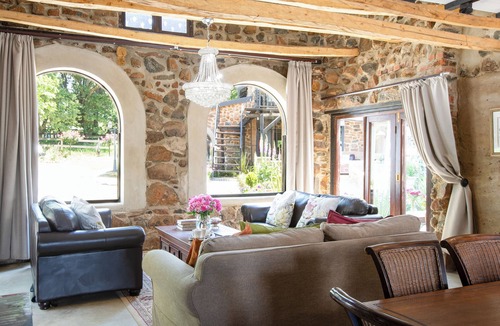 Greater Kokstad Villa | Boutique Lake Villa