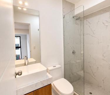 Miraflores Apartment | Brand New 2BR 2BA Apartment 2 min from Kennedy Park Miraflores