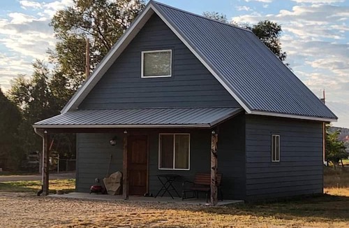 Cannonville Cabin | Brand New, Modern Country Cabin near Bryce Canyon National Park, Utah