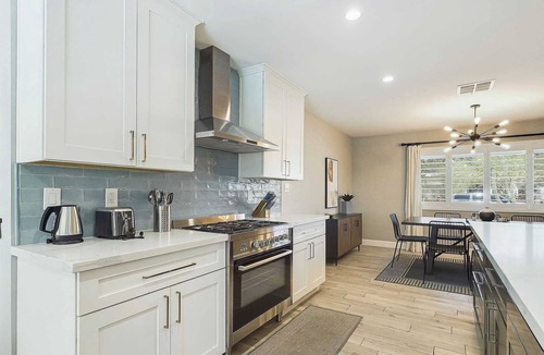 Raskin Estates House | Breeze Retreat on Eugie Terrace #42045