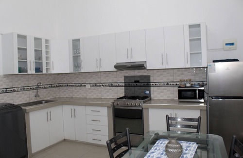 Ancon Apartment | Brilliant 3-bedroom apartment in charming Ancón near the beach