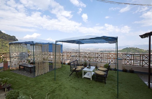 Nagarjun House | Brookside Hospitality Service (Private Rooftop House, Ichangu Branch)