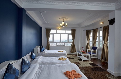 Nagarjun House | Brookside Hospitality Service (Private Rooftop House, Ichangu Branch)