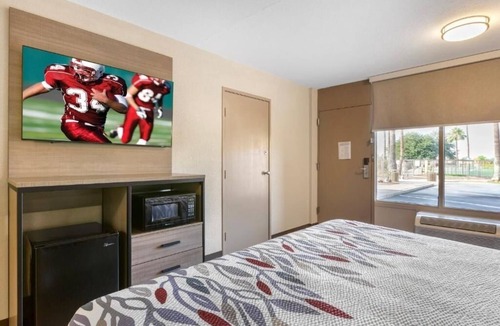 Tucson Hotel | Budget-Conscious Stay Near Kino Sports Complex – Under 2 Miles Away