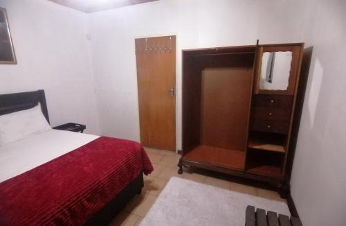 Pietermaritzburg House | Budget Room