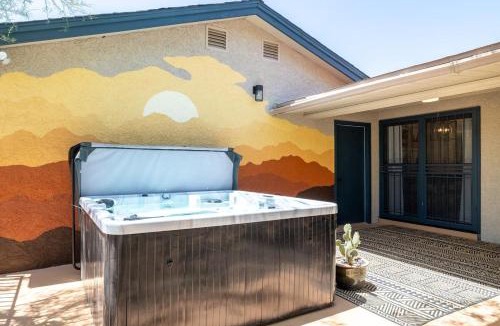Saguaro West House | Bus Stop Saloon *Heart of Cave Creek*